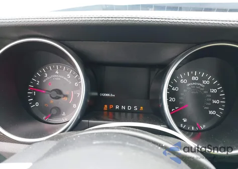 2022 Ford Mustang Ecoboost z USA, uszkodzony, nr VIN 1FATP8UH7N5144894